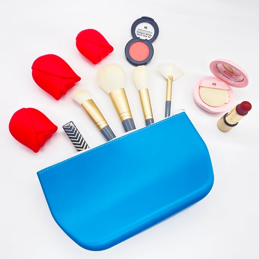 Silicone Travel Cosmetic Makeup Bag with Zipper Makeup Bag Organizer Easy Carry Travel Cosmetic Bag Gifts for Women Girls